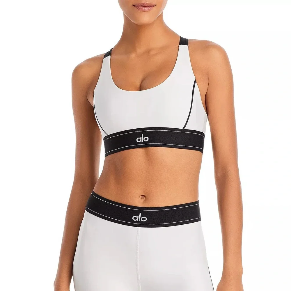 ALO YOGA Airlift Suit Up Sports Bra Ivory Black Small